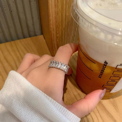 Anillo de Cobre con Diamante de Estilo de Moda para Mujeres